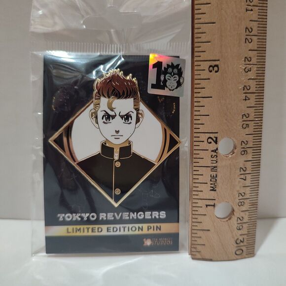 Tokyo Revengers Takemichi Hanagaki Limited Edition Enamel Pin Official Badge - Picture 2 of 2